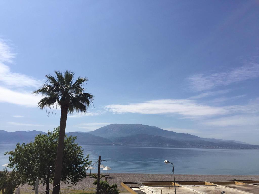 Regina Hotel Nafpaktos Exterior foto